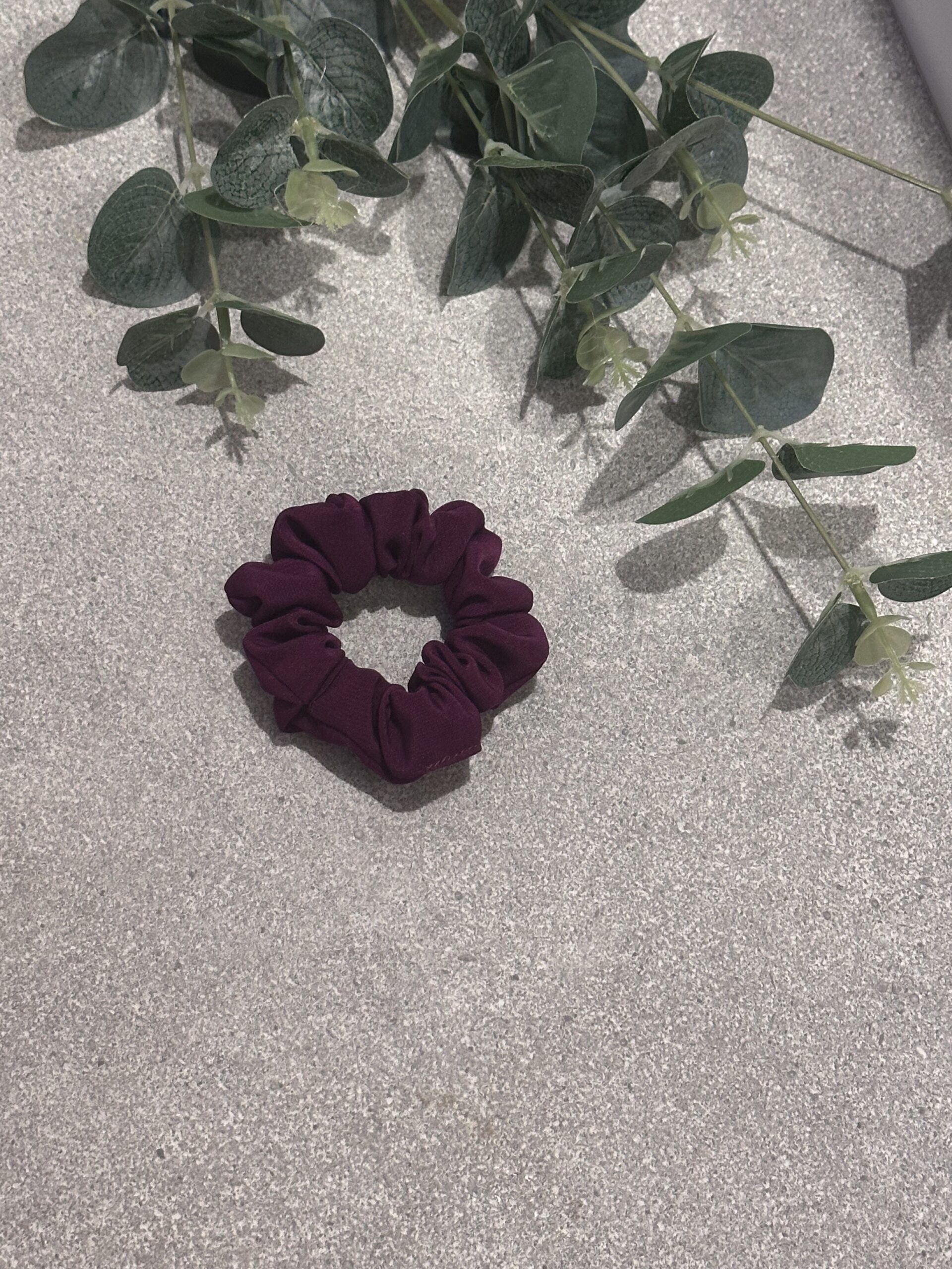 Mini Scrunchie - Burgundy