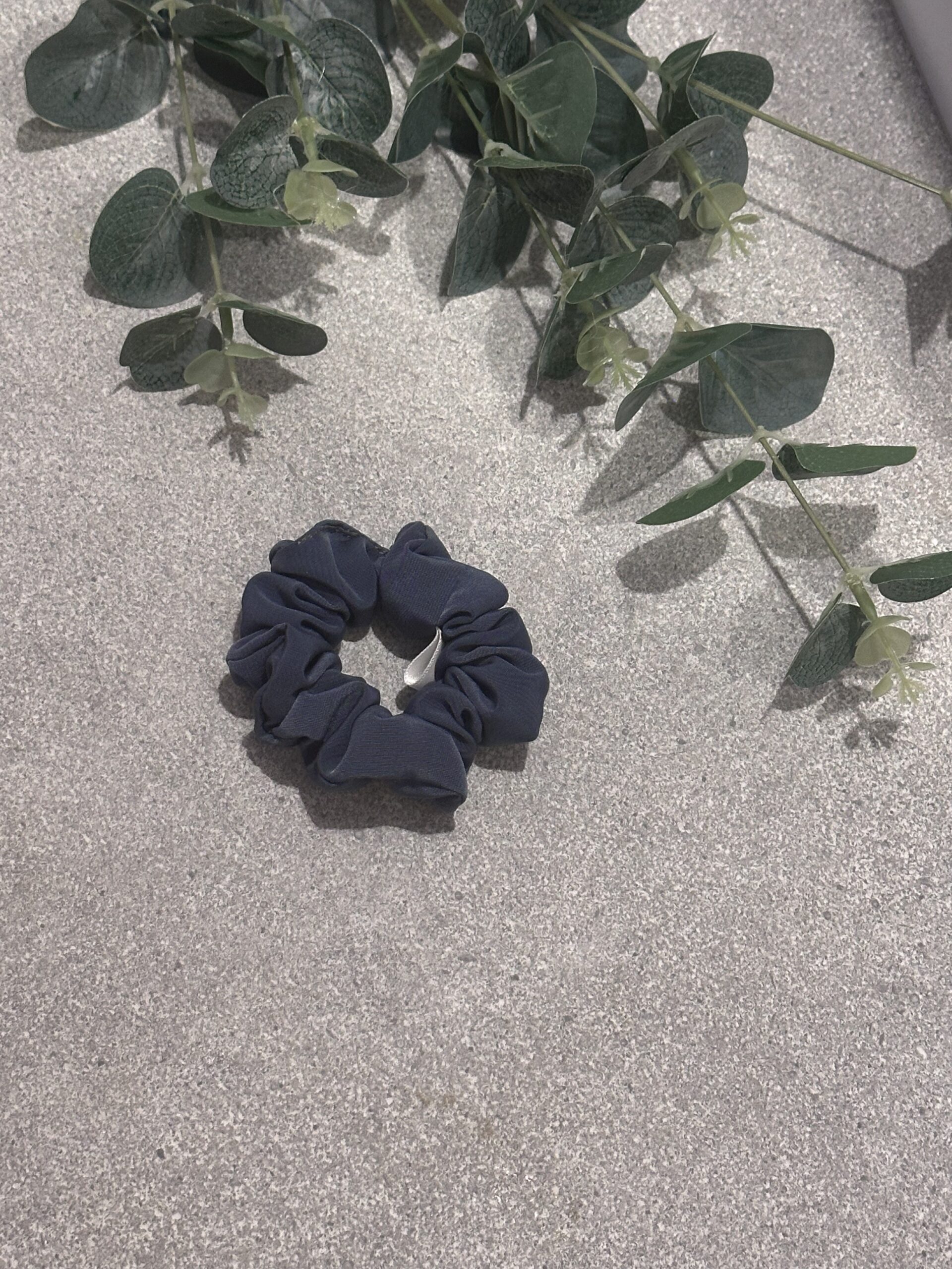 Mini Scrunchie - Graphite Grey