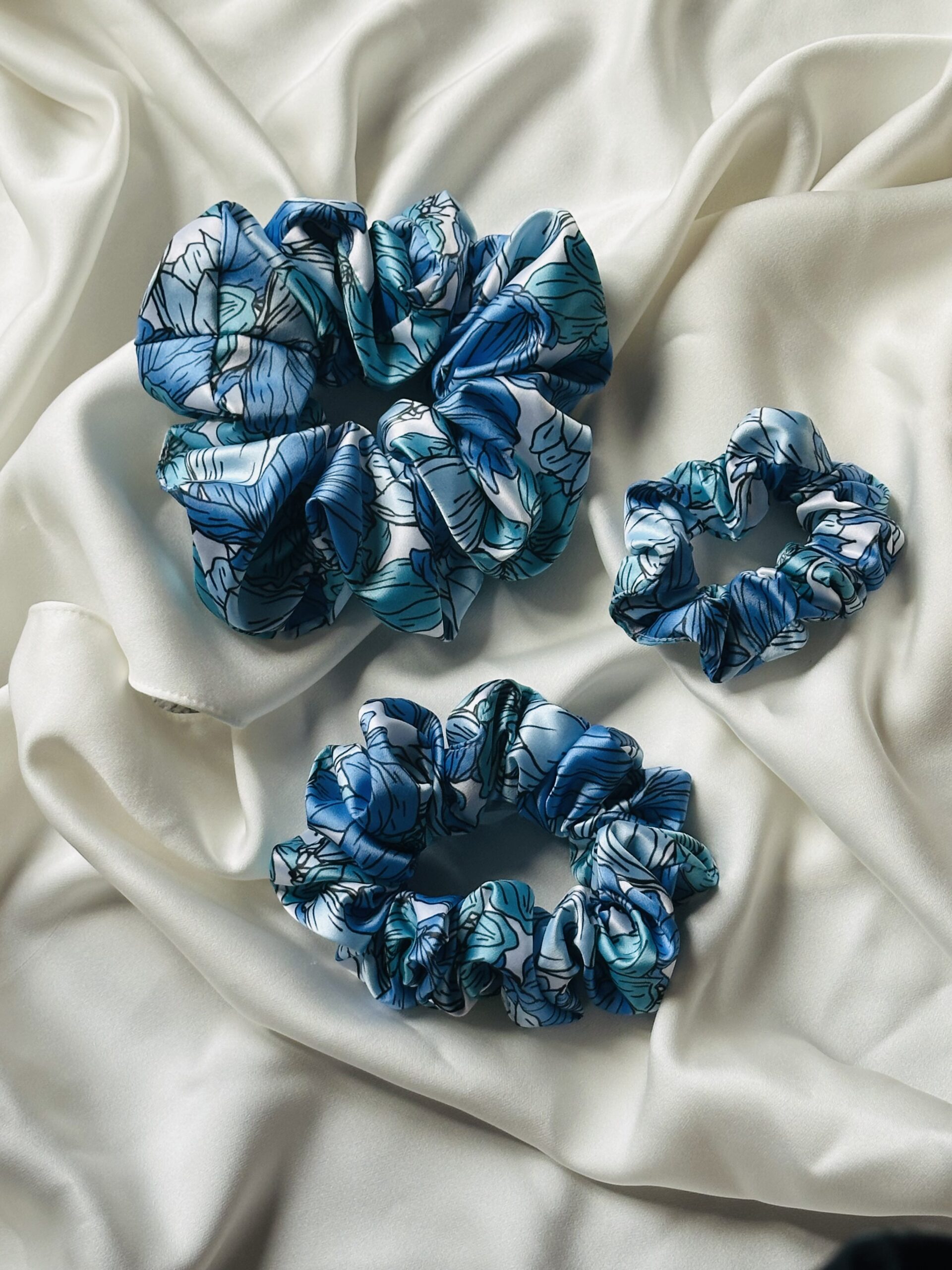 Oversized Silk Scrunchie - Winter - Image 3
