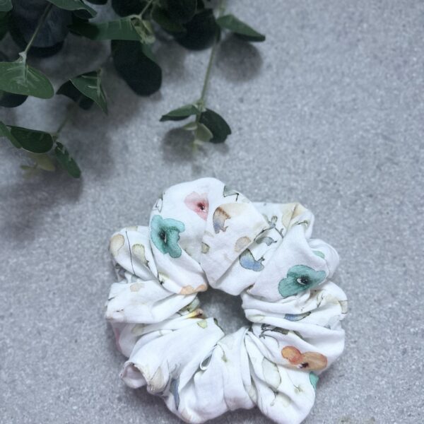 Watercolour Petal - large