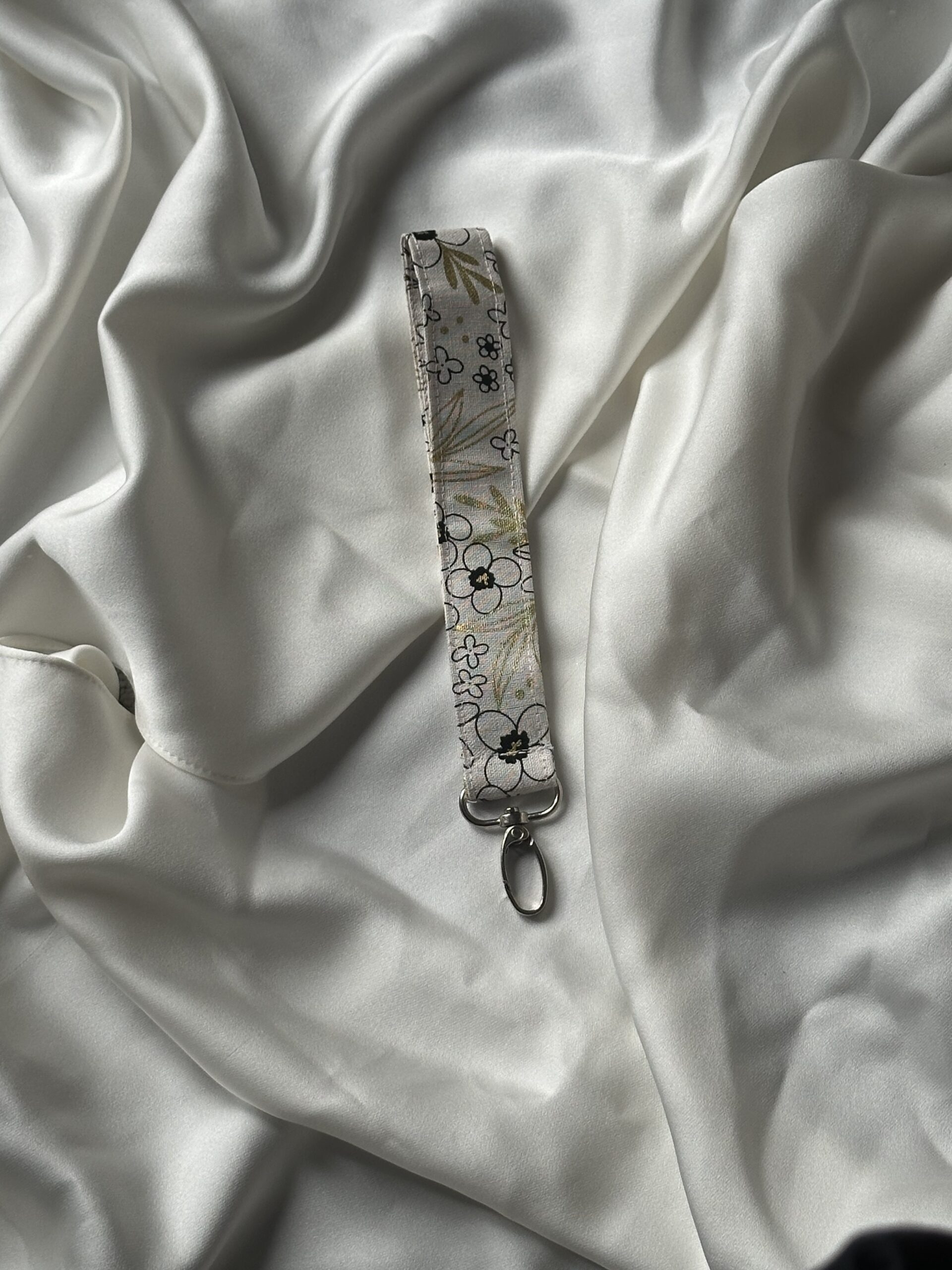 Fabric Wristlet - Iris