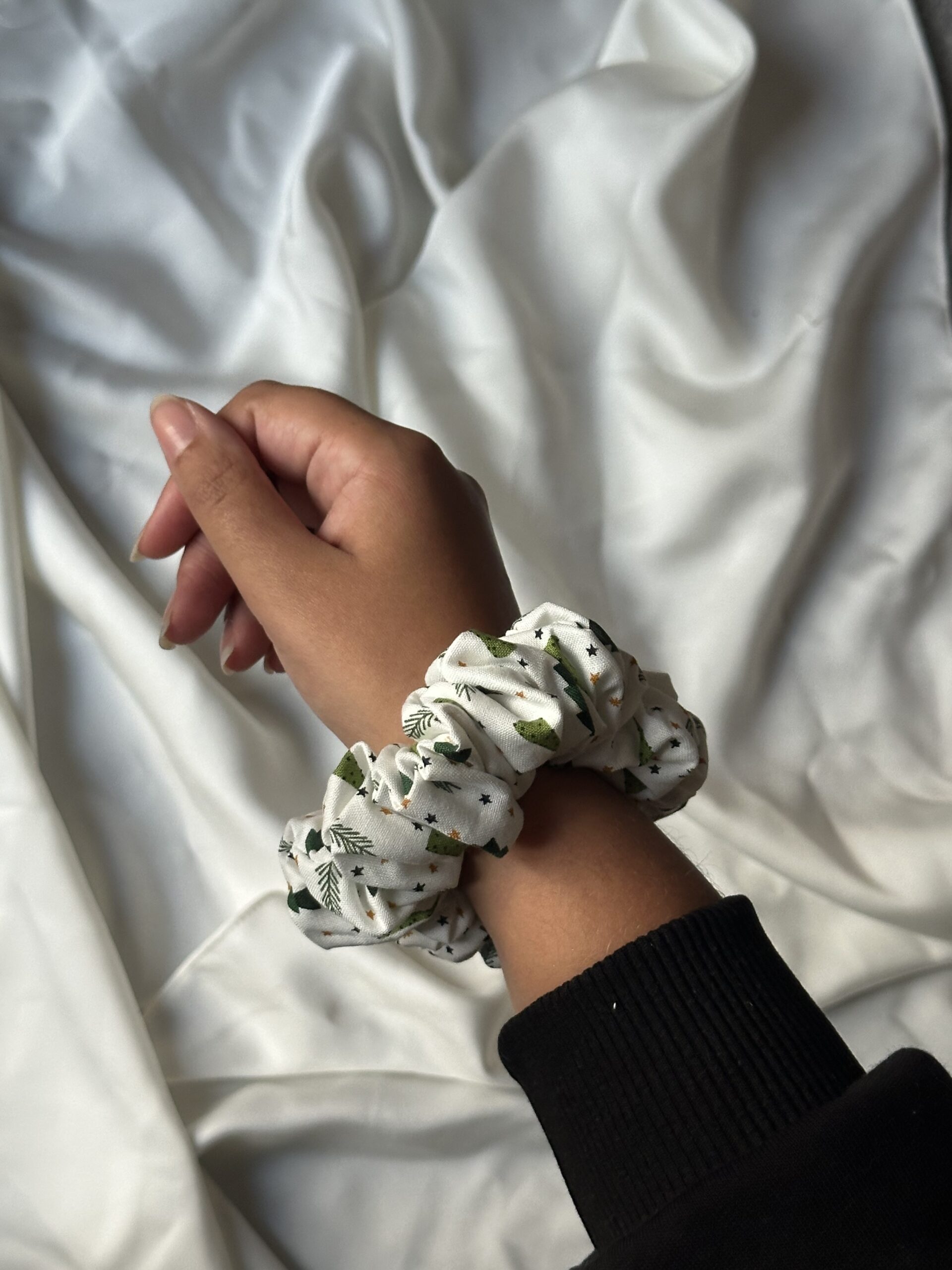Woodland Walks Scrunchie - Image 2