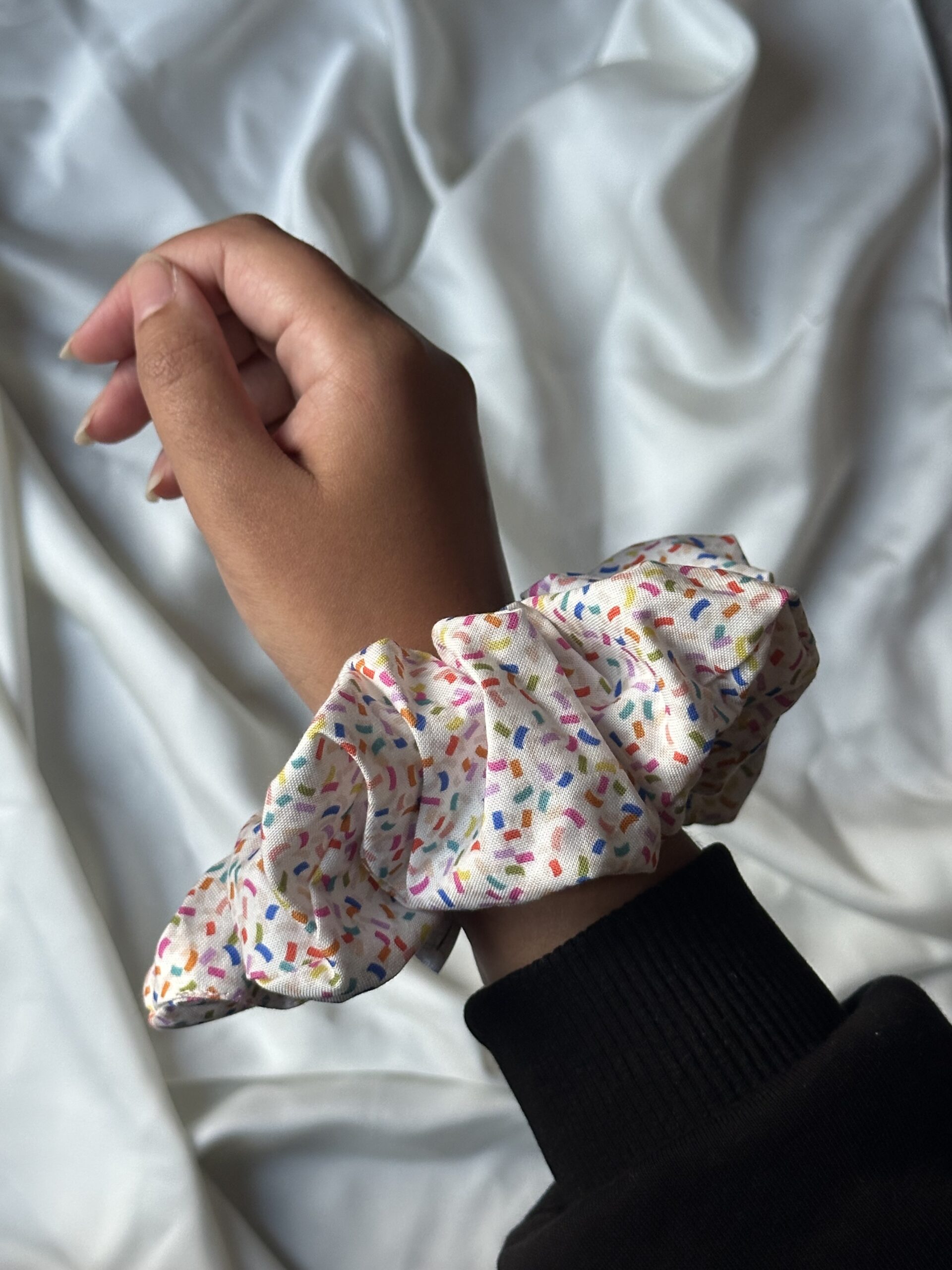 Oversized Celebration Scrunchie - Image 2