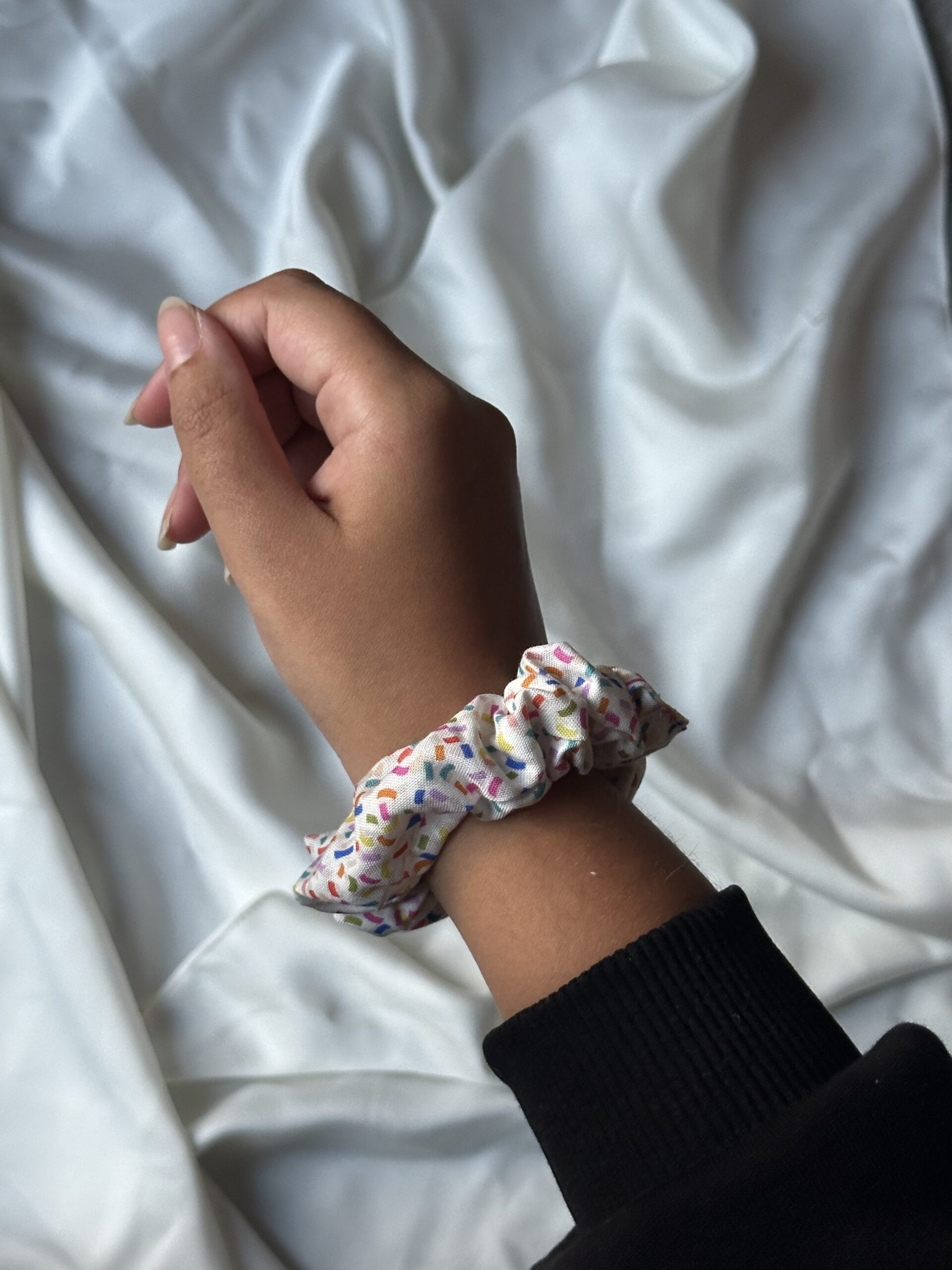 Mini Celebration Scrunchie - Image 2