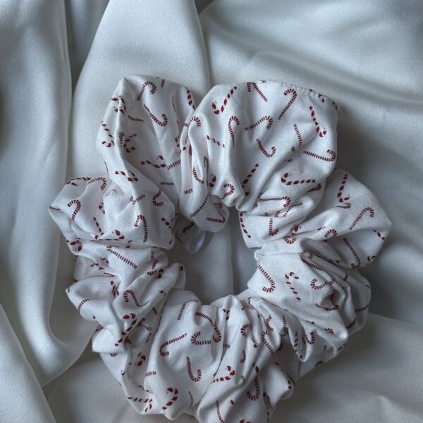 Oversized Christmas Spirit Scrunchie