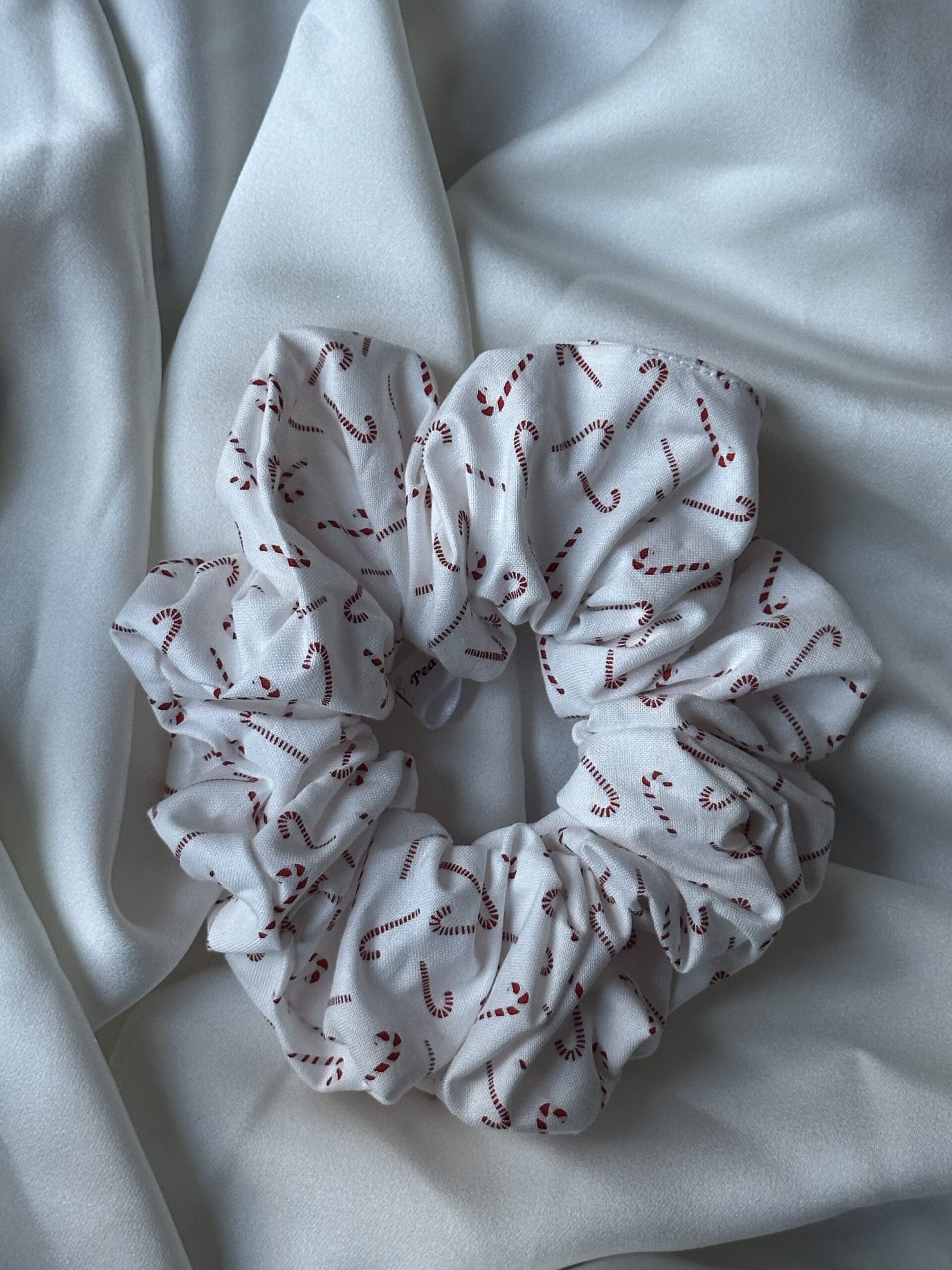 Oversized Christmas Spirit Scrunchie
