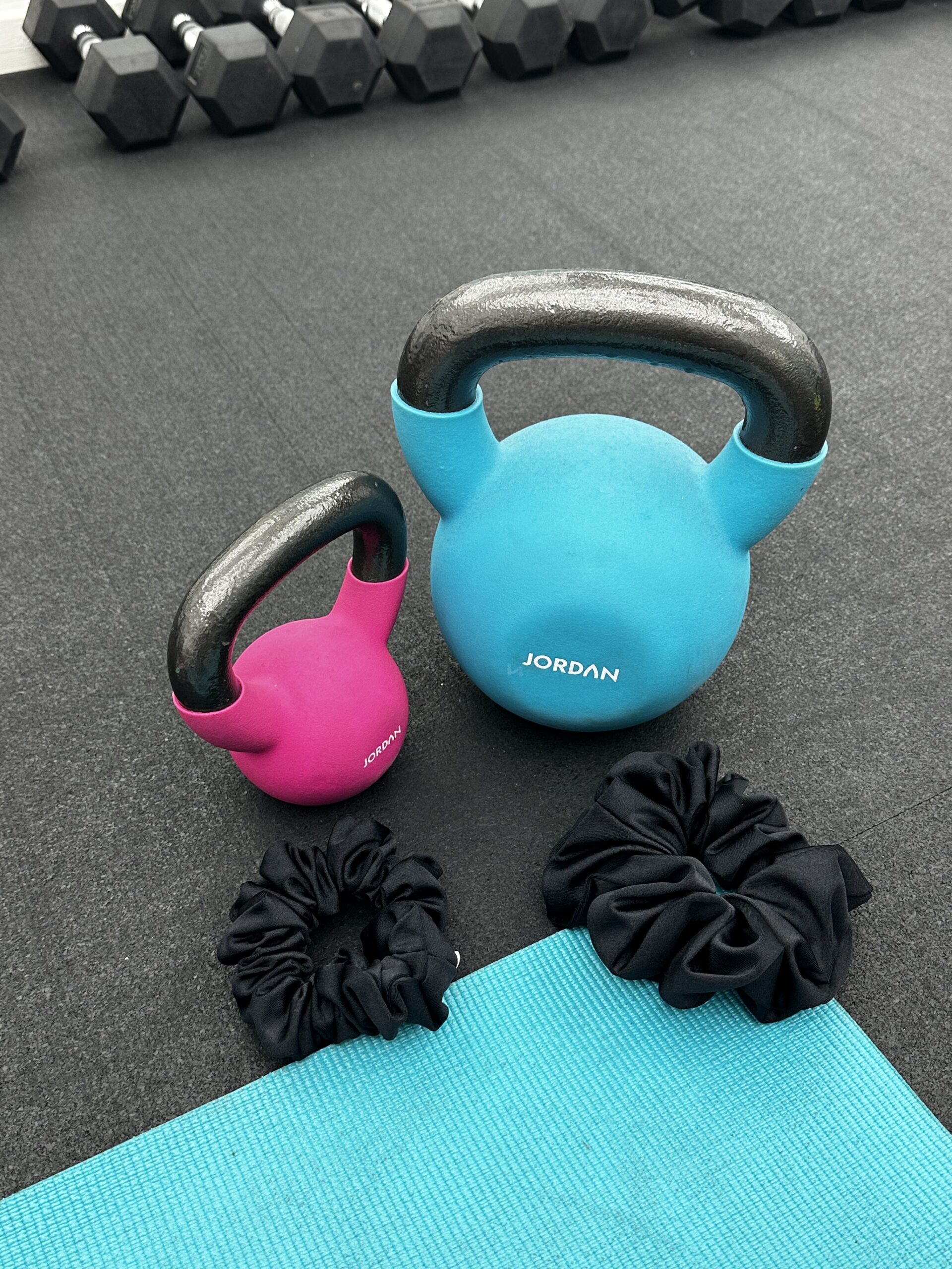 Sport - Midnight Black Regular Scrunchie - Image 2