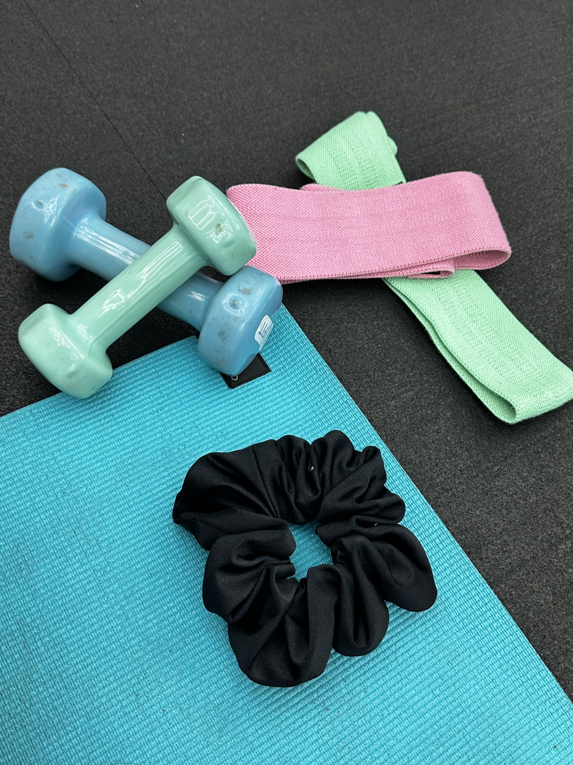 Sport - Midnight Black Oversized Scrunchie