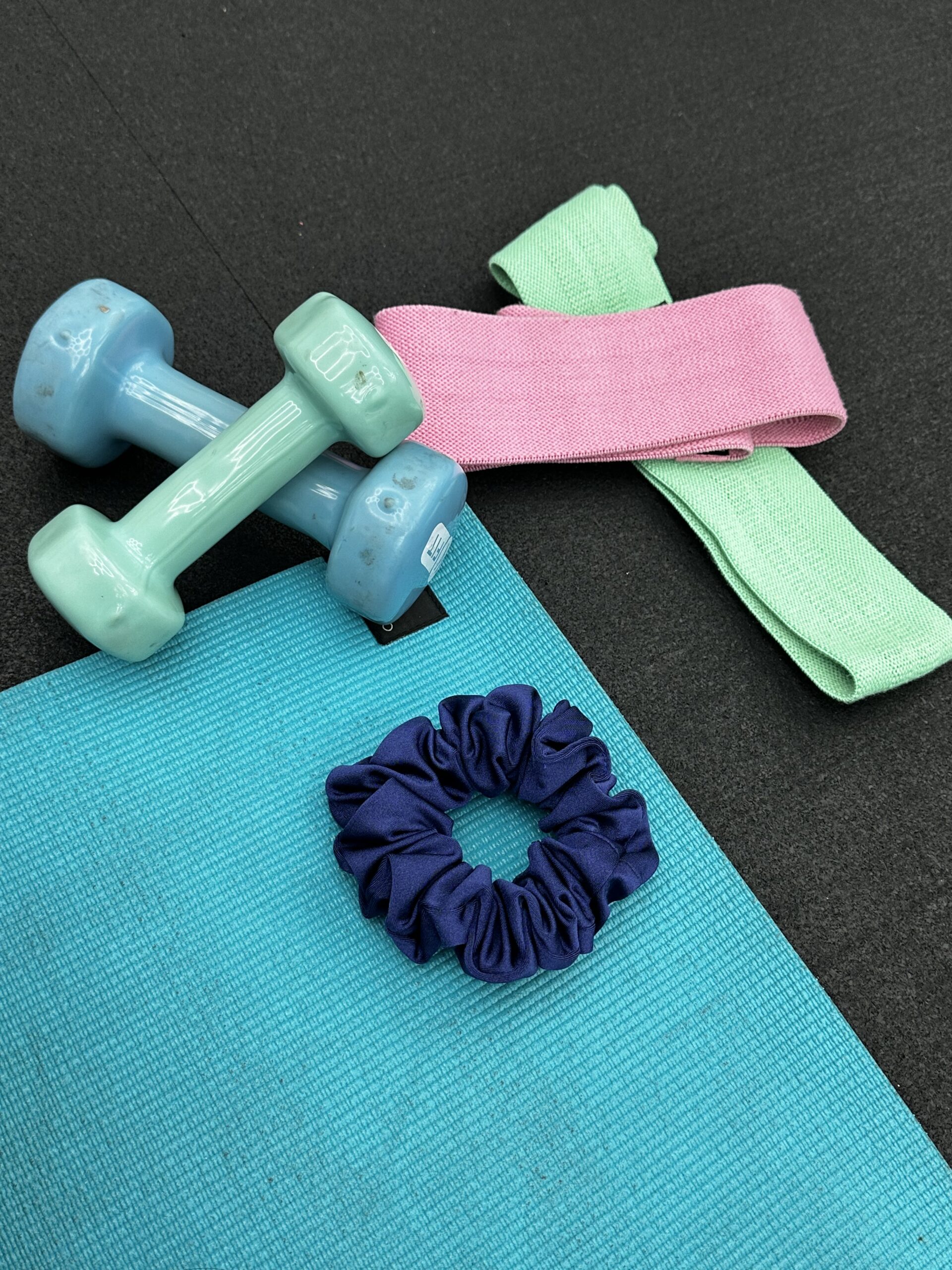 Sport - Navy Regular Scrunchie