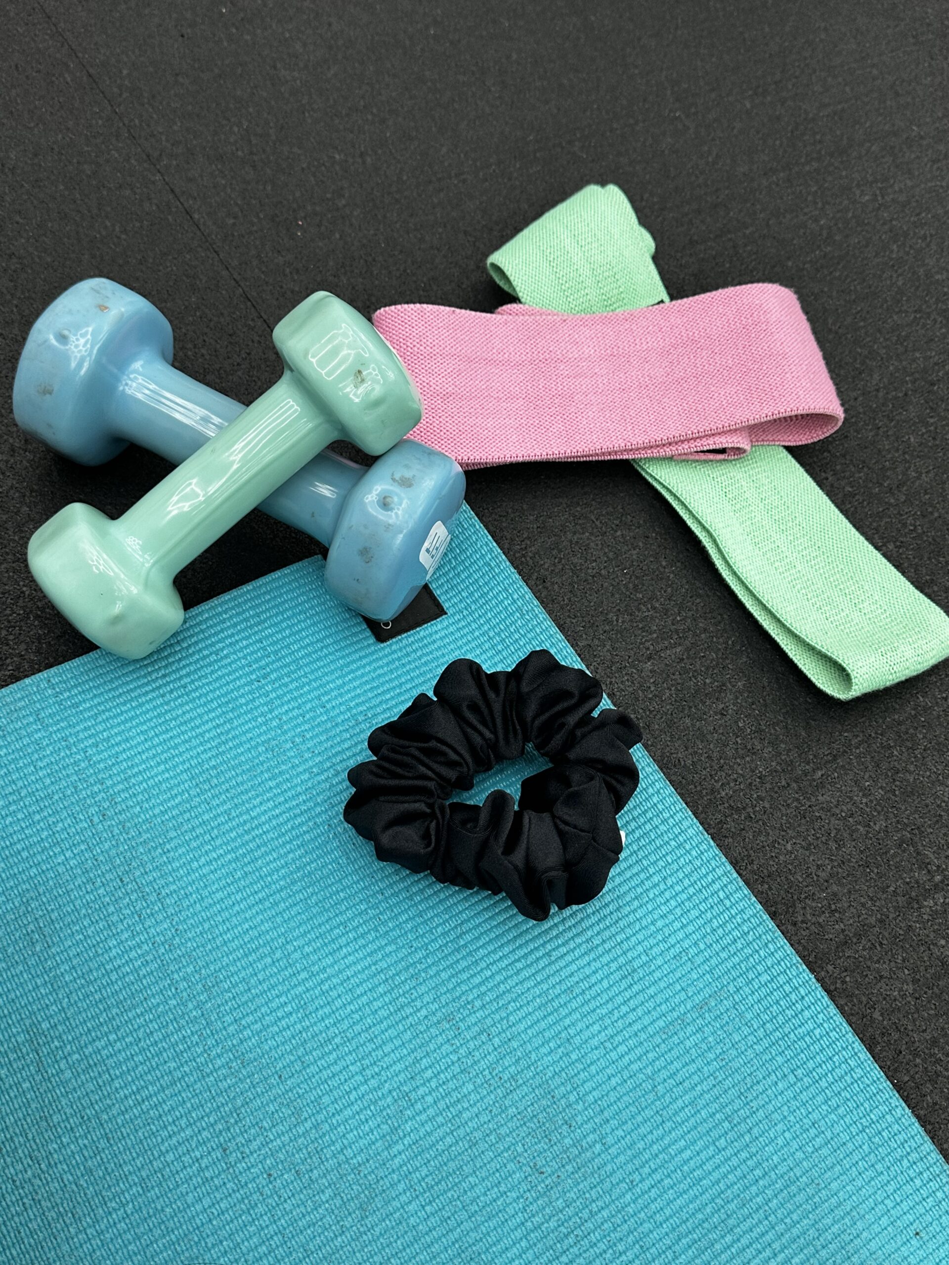 Sport - Midnight Black Regular Scrunchie