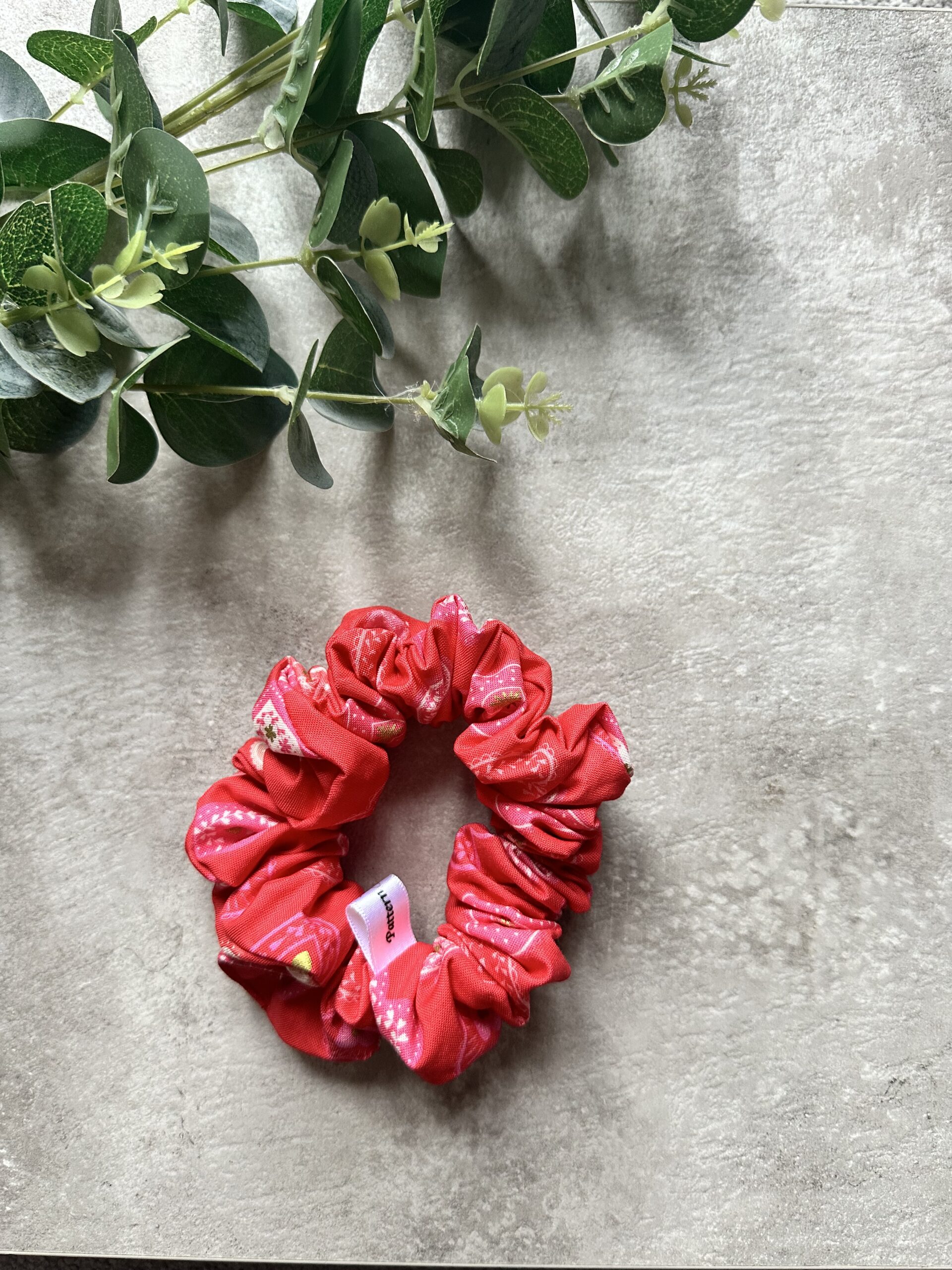 Valentines Regular Scrunchie - Belle