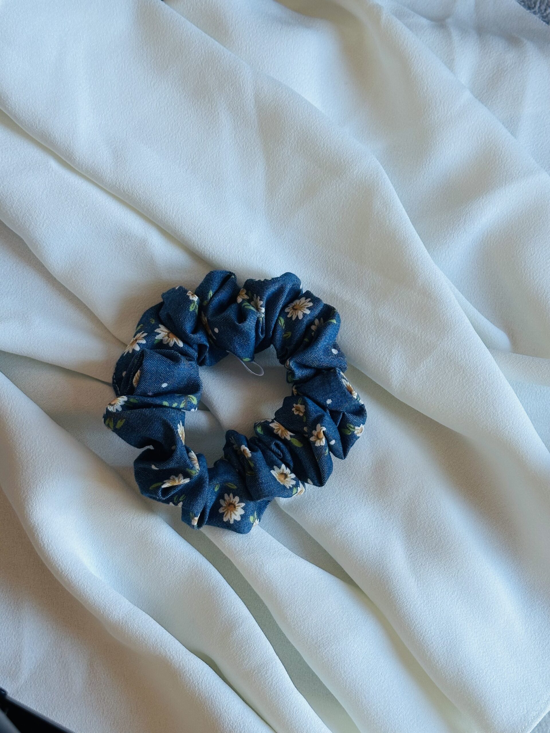 Daisy Blue - Regular