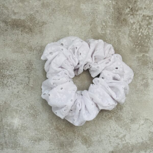 Oversized Broderie Anglaise - Pattern Scrunchie