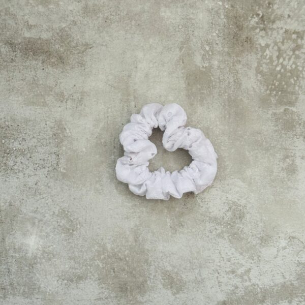 Mini Broderie Anglaise - Pattern Scrunchie