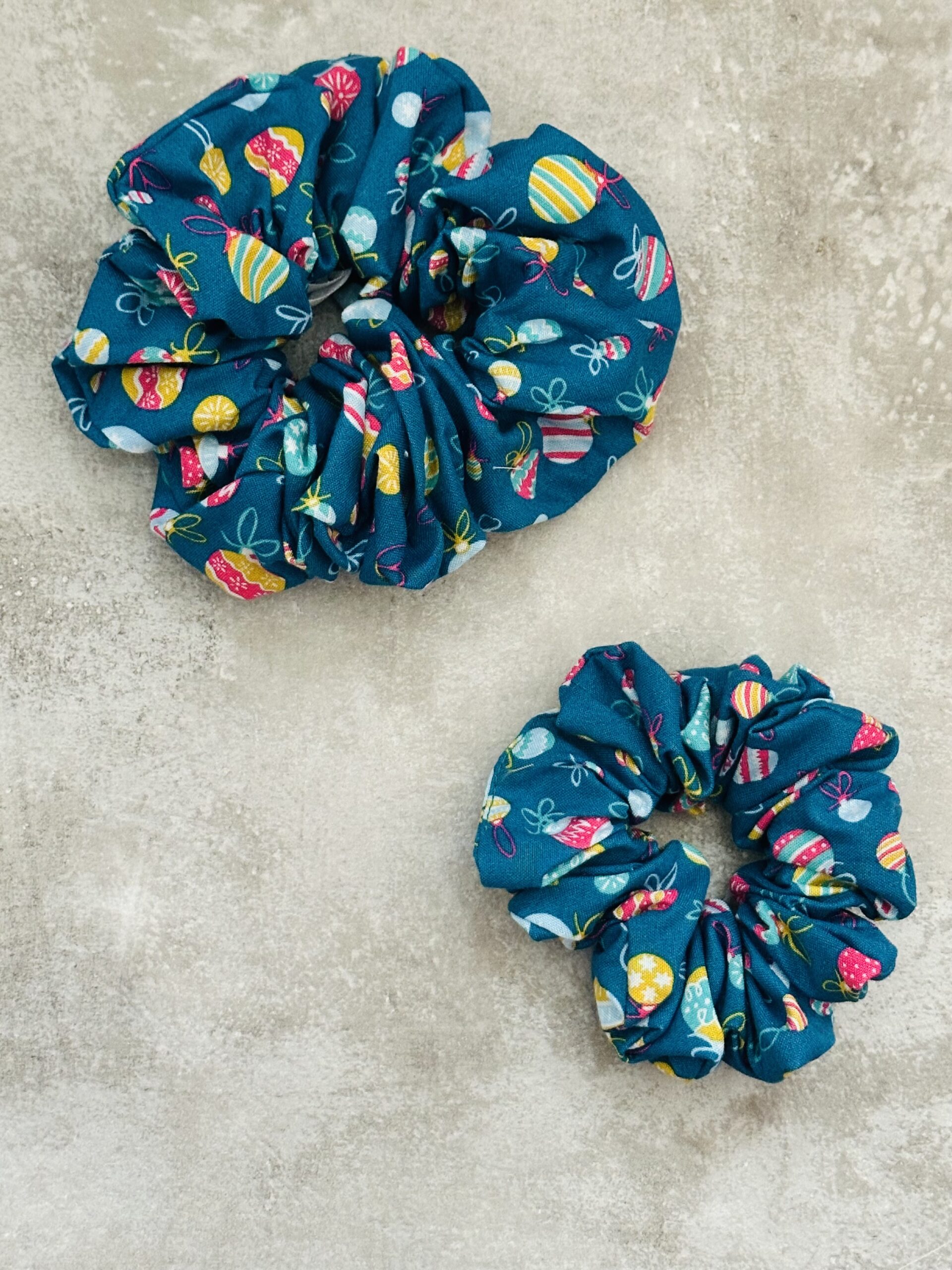 Oversized Liberty Scrunchie - Deck The Halls Tumbling Baubles - Image 2