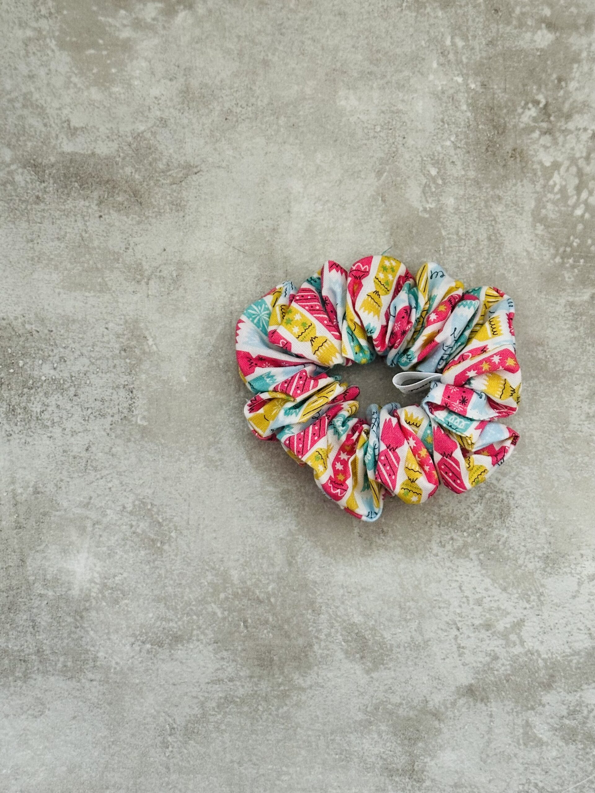 Regular Liberty Scrunchie - Deck The Halls Christmas Crackers